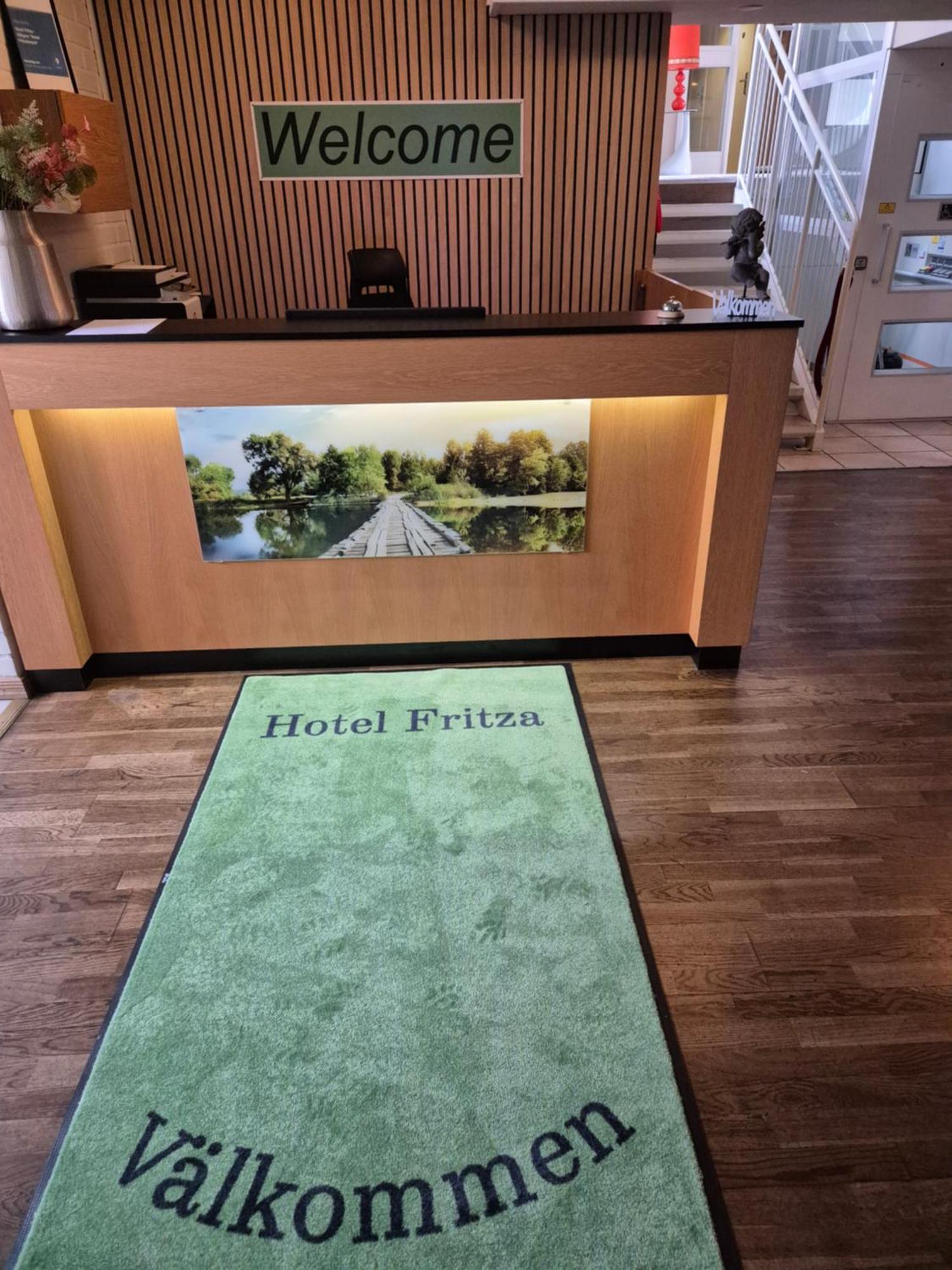 Hotel Fritza Olofstrom ภายนอก รูปภาพ